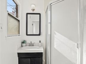 3535 S Bentley Avenue, Los Angeles CA 90034