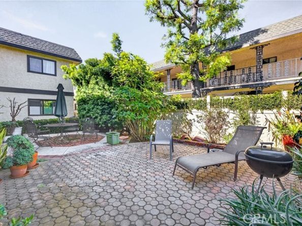 2115 Ohio, Signal Hill CA 90755