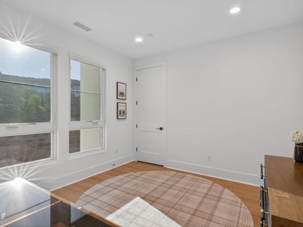 11862 N Hillsborough Lane, Porter Ranch (los Angeles) CA 91326