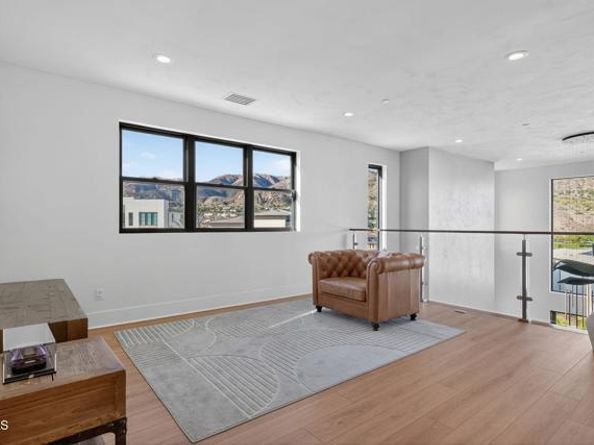 11862 N Hillsborough Lane, Porter Ranch (los Angeles) CA 91326