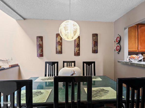 6616 Clybourn Avenue 102, North Hollywood (los Angeles) CA 91606