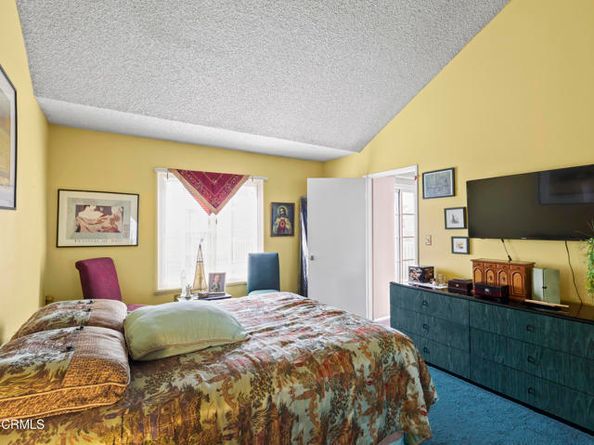 6616 Clybourn Avenue 102, North Hollywood (los Angeles) CA 91606