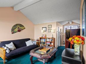 6616 Clybourn Avenue 102, North Hollywood (los Angeles) CA 91606