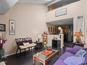 6616 Clybourn Avenue 102, North Hollywood (los Angeles) CA 91606