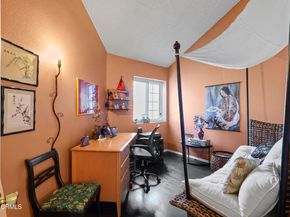 6616 Clybourn Avenue 102, North Hollywood (los Angeles) CA 91606