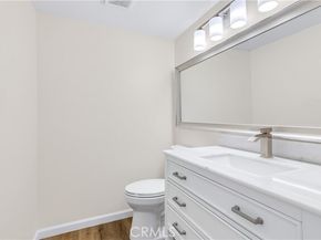 26415 Waterford Circle, Lake Forest (el Toro) CA 92630