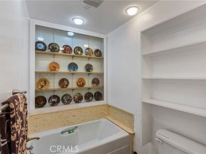 481 Dartmoor Street, Laguna Beach CA 92651