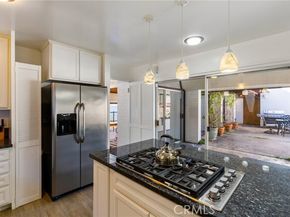 481 Dartmoor Street, Laguna Beach CA 92651