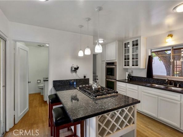 481 Dartmoor Street, Laguna Beach CA 92651
