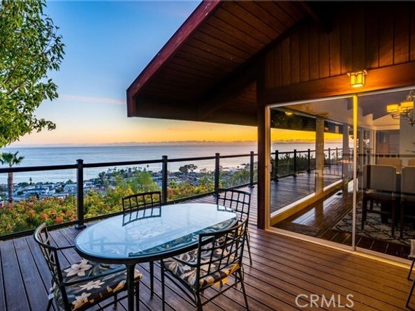 481 Dartmoor Street, Laguna Beach CA 92651