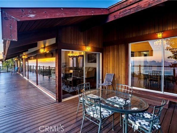 481 Dartmoor Street, Laguna Beach CA 92651