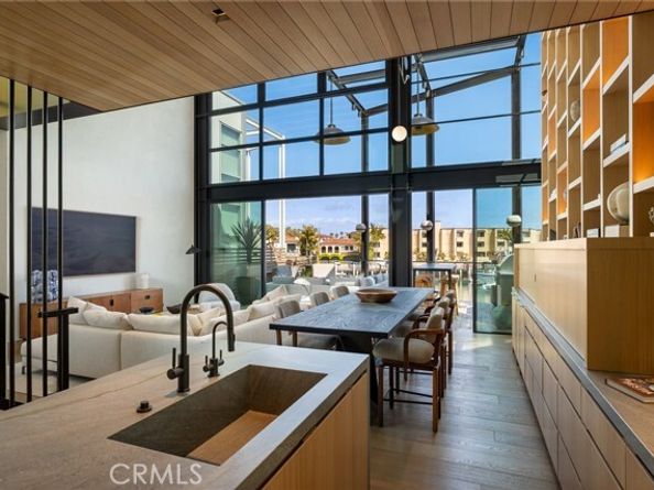 2910 Lafayette Avenue, Newport Beach CA 92663