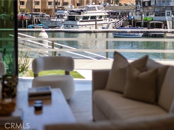 2910 Lafayette Avenue, Newport Beach CA 92663