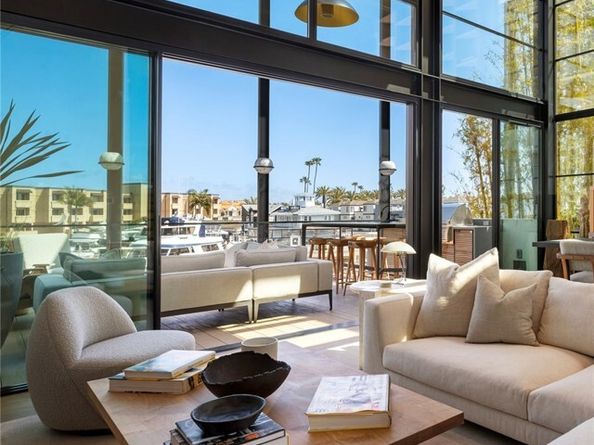 2910 Lafayette Avenue, Newport Beach CA 92663
