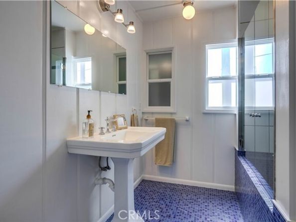 464 Agate Street, Laguna Beach CA 92651