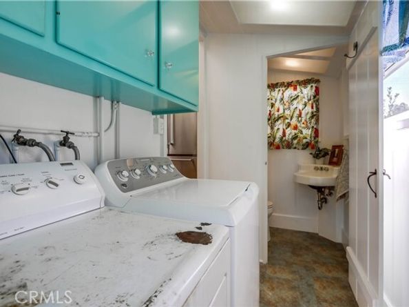 464 Agate Street, Laguna Beach CA 92651