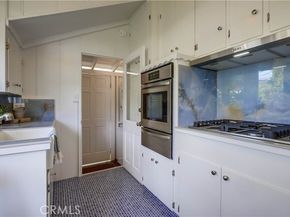 464 Agate Street, Laguna Beach CA 92651