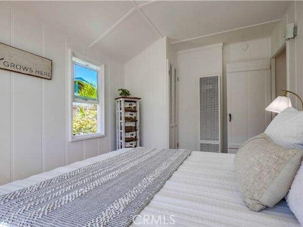464 Agate Street, Laguna Beach CA 92651