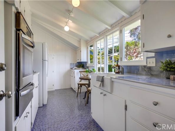 464 Agate Street, Laguna Beach CA 92651