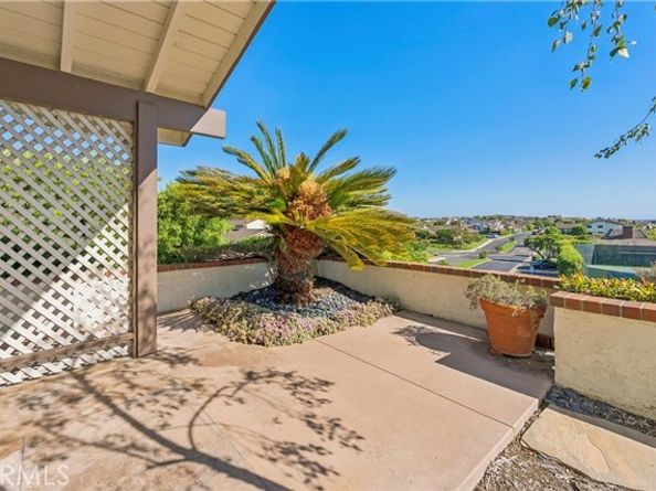 34 Mainsail Drive, Corona Del Mar (newport Beach) CA 92625