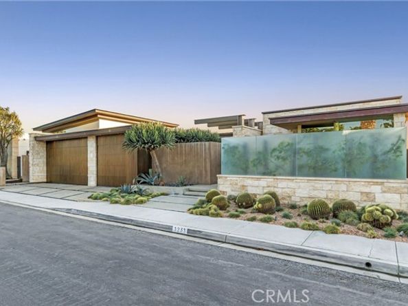 1231 Dolphin, Corona Del Mar (newport Beach) CA 92625