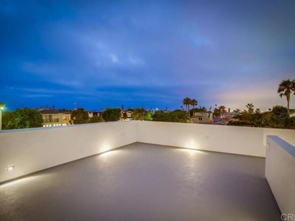 5380 Los Robles Drive, Carlsbad CA 92008
