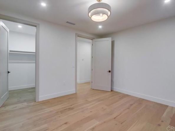 5380 Los Robles Drive, Carlsbad CA 92008
