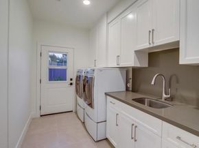 5380 Los Robles Drive, Carlsbad CA 92008
