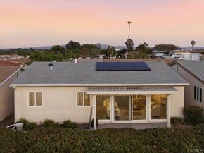 3902 Vista Campana 12, Oceanside CA 92057