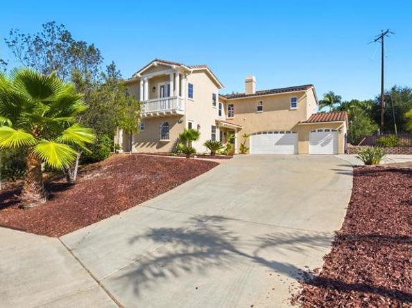 399 Amparo Dr, Escondido CA 92025