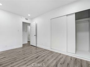 21733 Tuba Street, Chatsworth (los Angeles) CA 91311