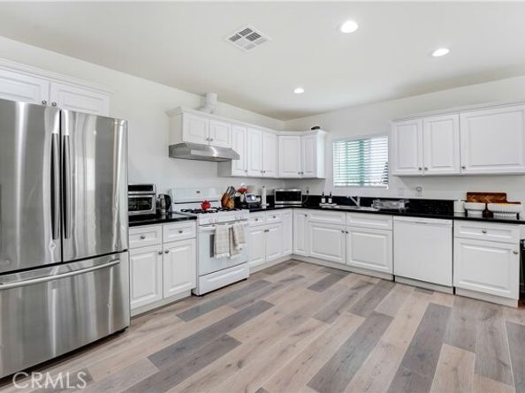 21733 Tuba Street, Chatsworth (los Angeles) CA 91311