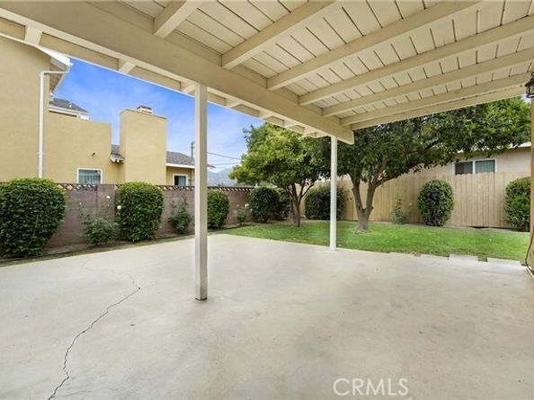 21733 Tuba Street, Chatsworth (los Angeles) CA 91311