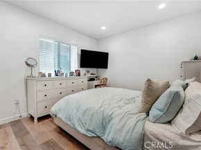 21733 Tuba Street, Chatsworth (los Angeles) CA 91311