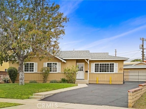 21733 Tuba Street, Chatsworth (los Angeles) CA 91311