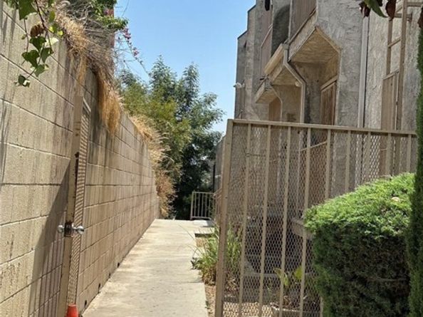 909 New Depot Street 1516, Los Angeles CA 90012