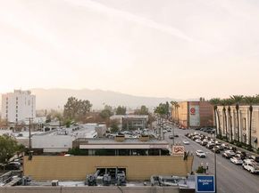 124 W Colorado Street 405, Glendale CA 91204