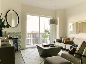 124 W Colorado Street 405, Glendale CA 91204
