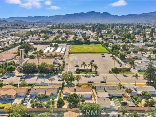 9938 Mason Avenue, Chatsworth (los Angeles) CA 91311