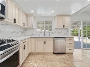 8749 Norwich Avenue, North Hills (los Angeles) CA 91343