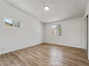 8749 Norwich Avenue, North Hills (los Angeles) CA 91343