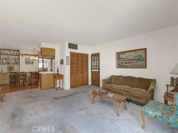 18725 Covello Street, Reseda (los Angeles) CA 91335