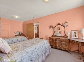 18725 Covello Street, Reseda (los Angeles) CA 91335