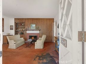 18725 Covello Street, Reseda (los Angeles) CA 91335