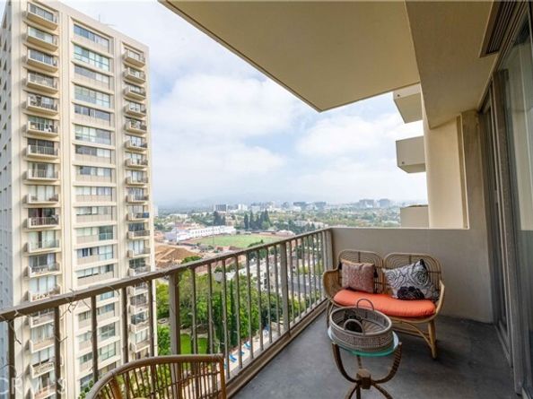 2170 Century 1104, Los Angeles CA 90067
