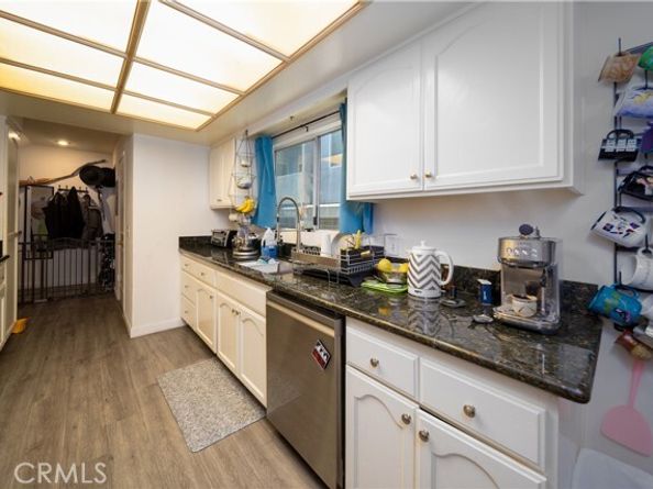8744 Burnet 7, North Hills (los Angeles) CA 91343