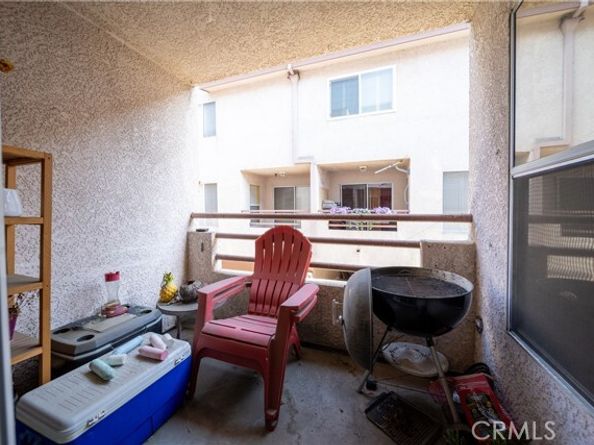 8744 Burnet 7, North Hills (los Angeles) CA 91343