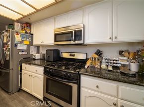 8744 Burnet 7, North Hills (los Angeles) CA 91343