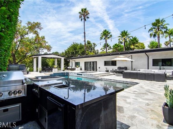 16940 Knollwood Drive, Granada Hills (los Angeles) CA 91344