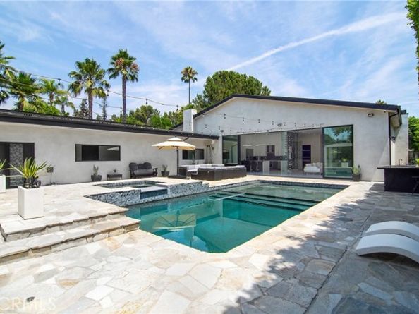16940 Knollwood Drive, Granada Hills (los Angeles) CA 91344